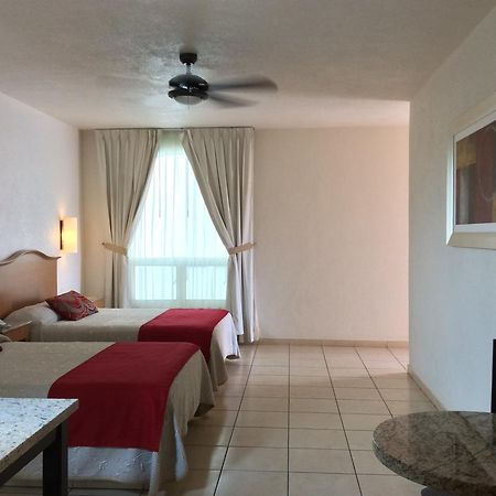 Hotel Fuerte Real Куидад Гузман Екстериор снимка