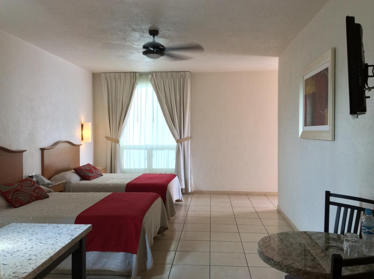 Hotel Fuerte Real Куидад Гузман Екстериор снимка