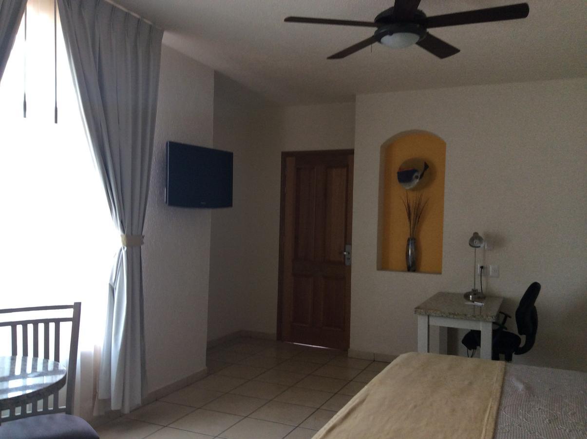 Hotel Fuerte Real Куидад Гузман Екстериор снимка